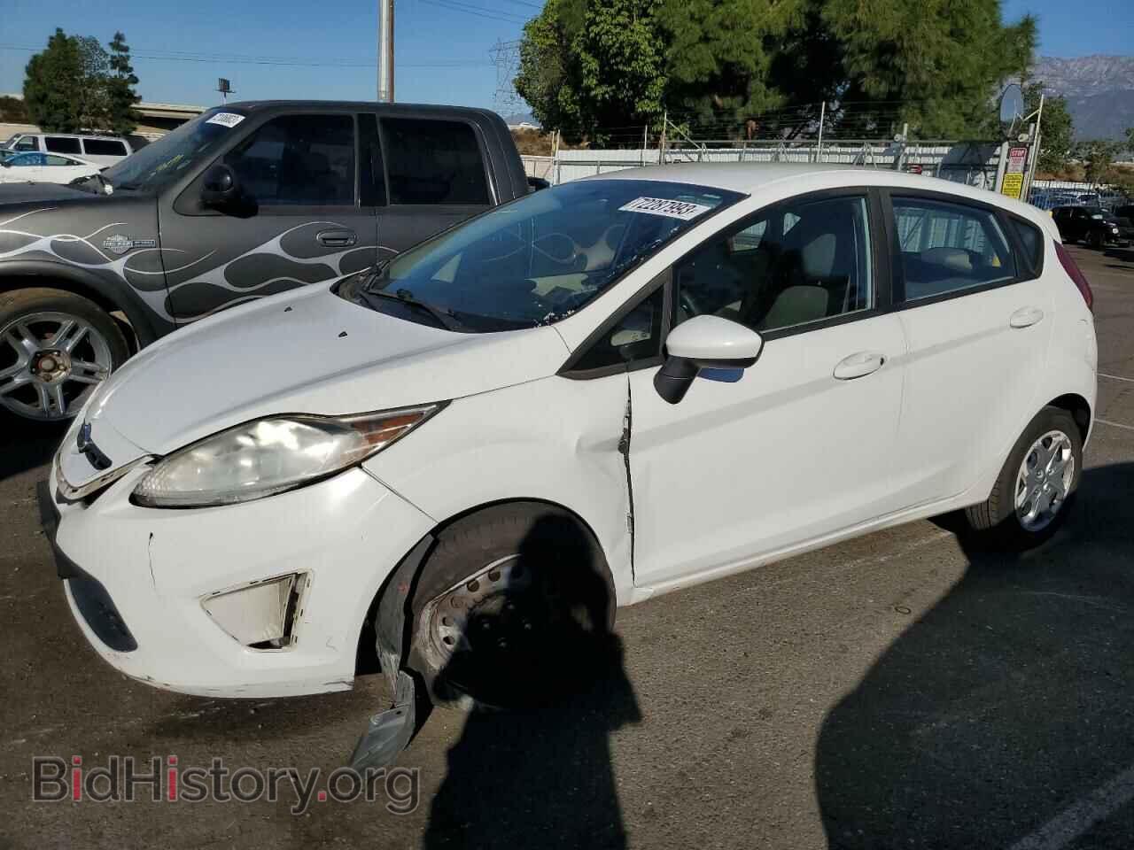 Photo 3FADP4TJ9DM215636 - FORD FIESTA 2013