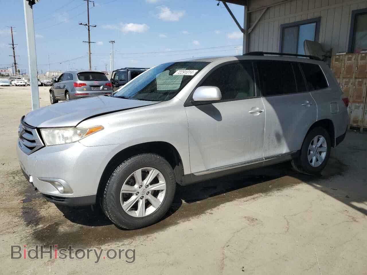 Photo 5TDBK3EH4DS221414 - TOYOTA HIGHLANDER 2013