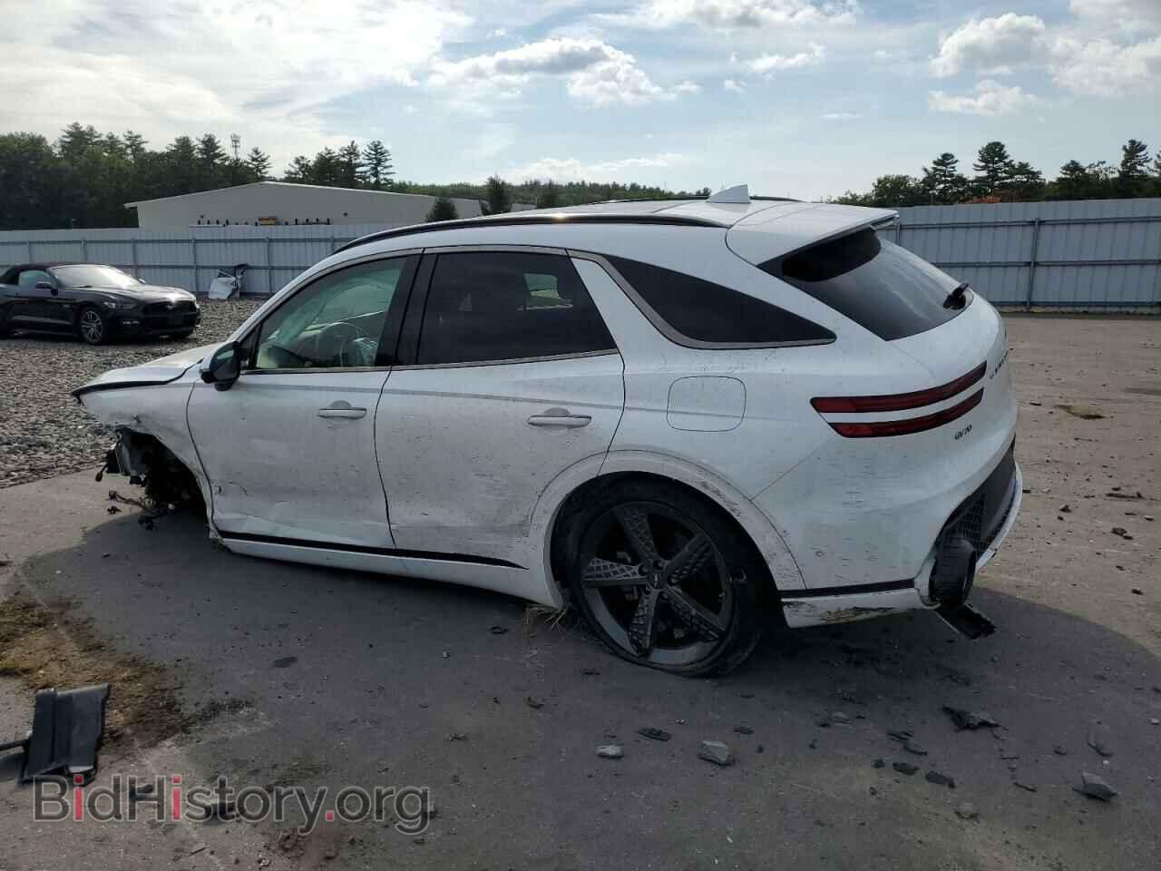 2022 GENESIS GV70 BASE - VIN: KMUMADTB8NU057062 - Photo 2