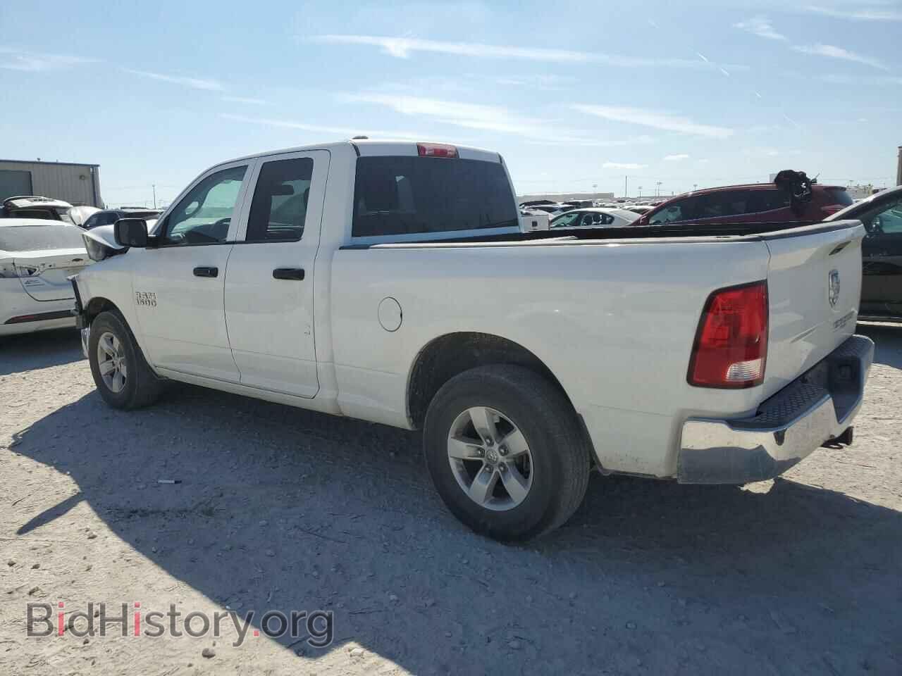 2018 RAM 1500 - VIN: 1C6RR6FG9JS266294 - Фото 2