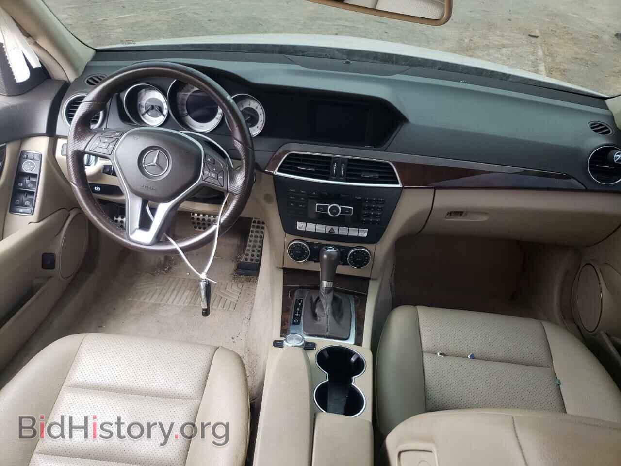 2014 MERCEDES-BENZ C-CLASS - VIN: WDDGF4HB1EA946500 - Фото 8