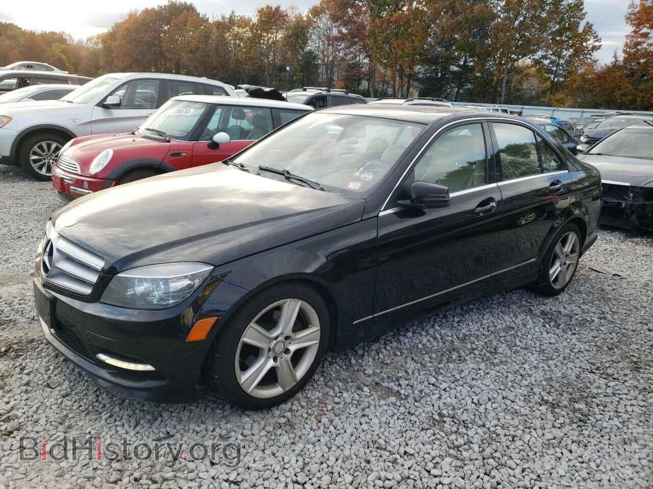 Photo WDDGF8BB8BR169875 - MERCEDES-BENZ C-CLASS 2011