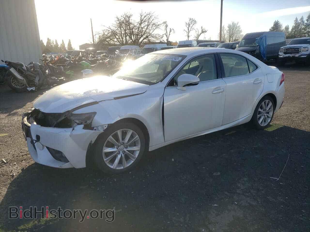 Фотография JTHBA1D22G5038476 - LEXUS IS 2016