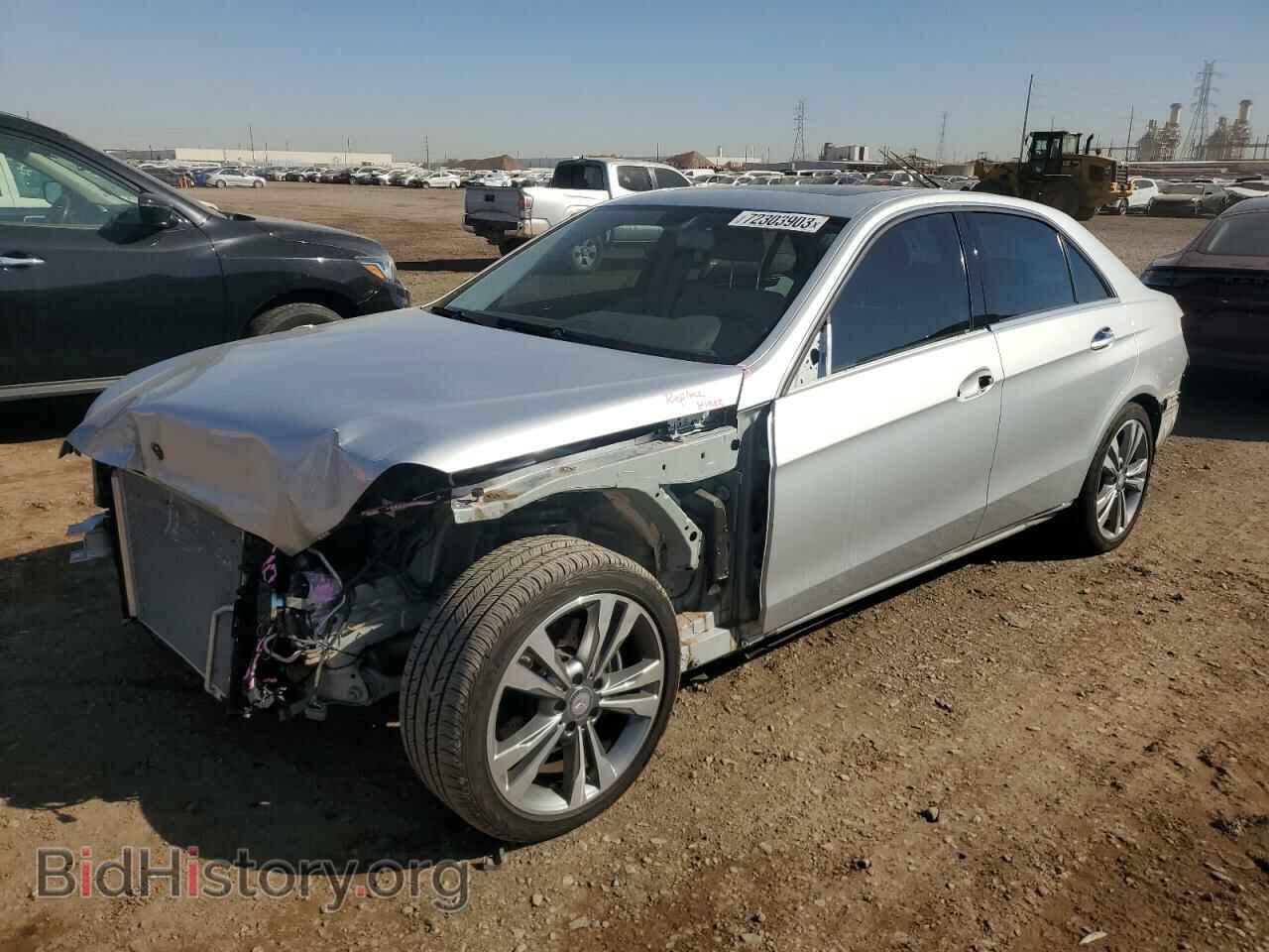 Photo WDDHF5KB2EA911483 - MERCEDES-BENZ E-CLASS 2014