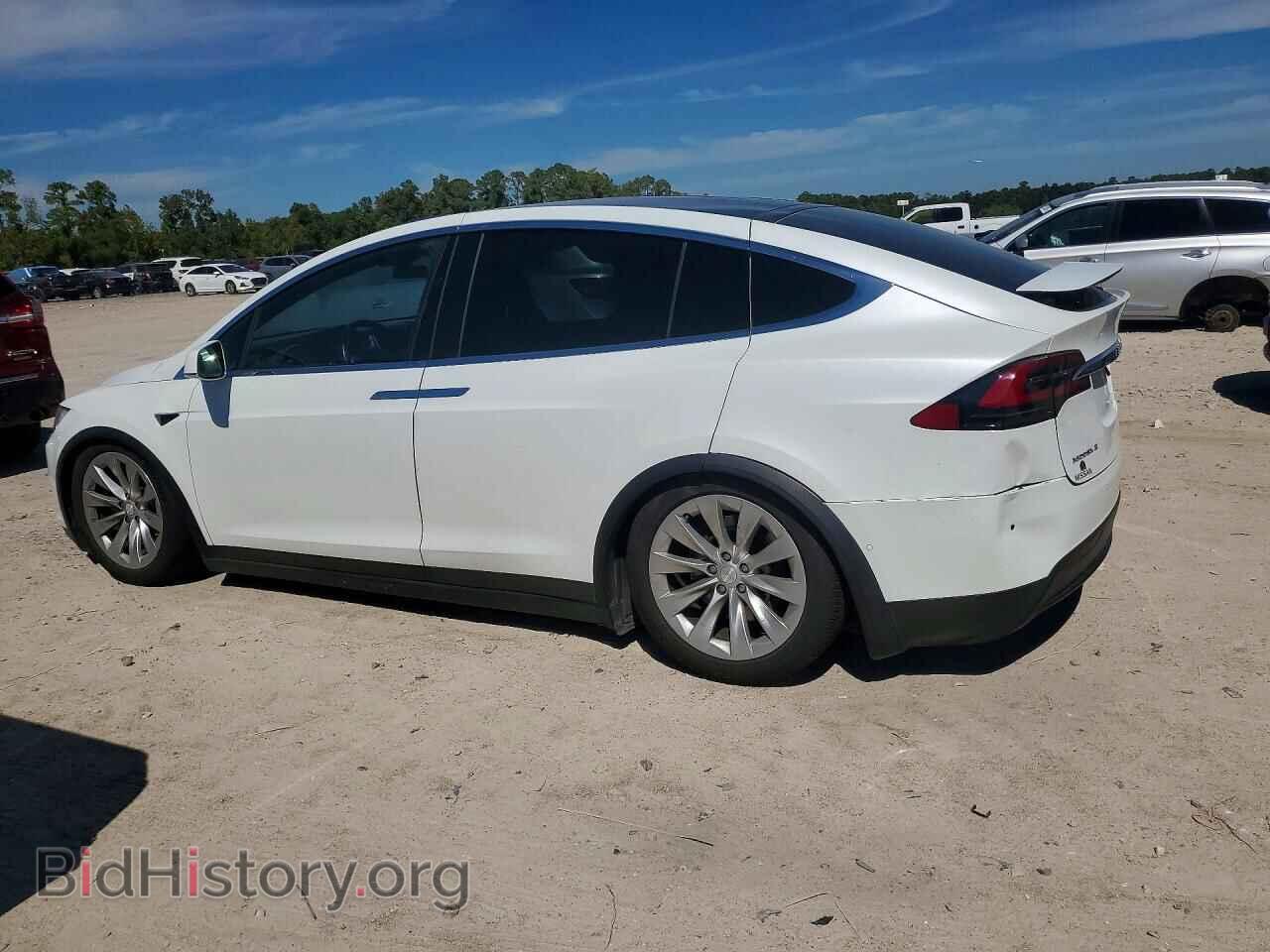 2017 TESLA MODEL X - VIN: 5YJXCDE25HF028042 - Фото 2