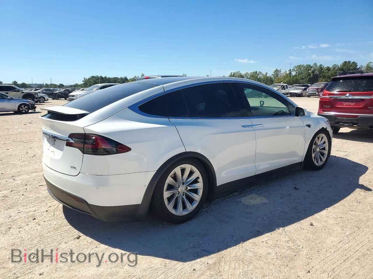 2017 TESLA MODEL X - VIN: 5YJXCDE25HF028042 - Фото 3