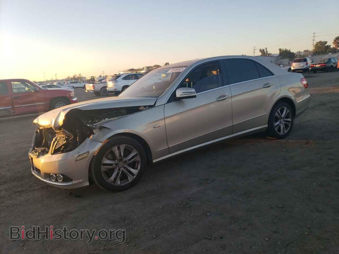 Фотография WDDHF2EB0BA346835 - MERCEDES-BENZ E-CLASS 2011
