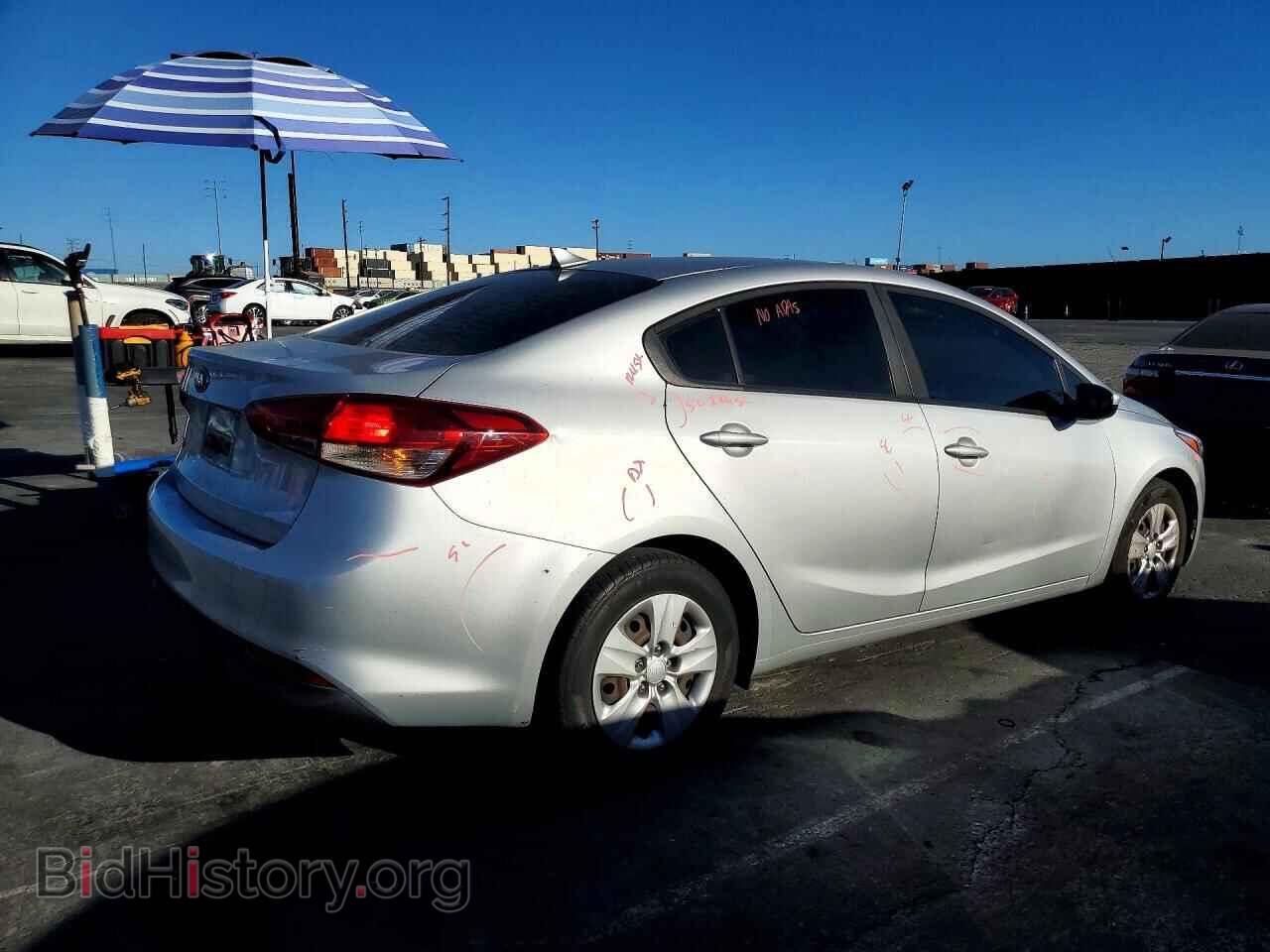 2018 KIA FORTE - VIN: 3KPFK4A78JE214170 - Photo 3