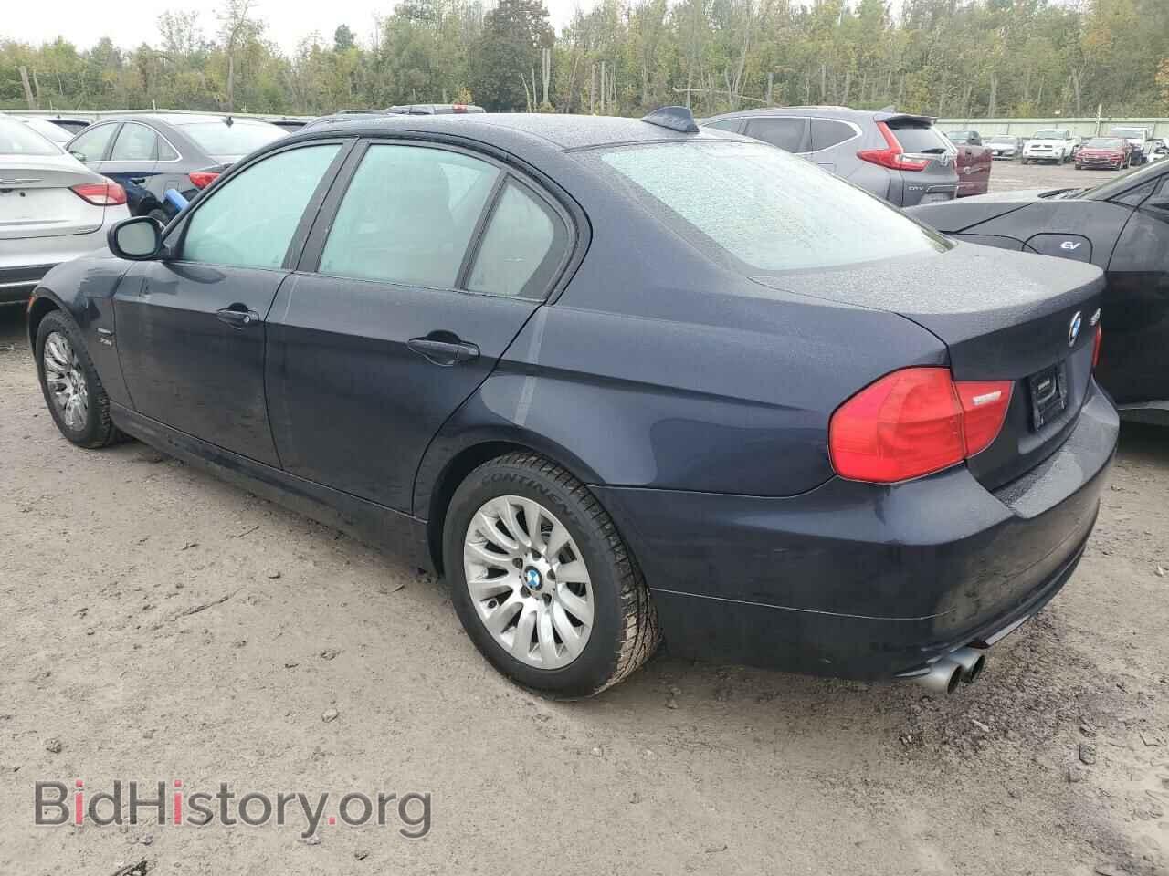 2009 BMW 3 SERIES - VIN: WBAPK53529A643810 - Фото 2