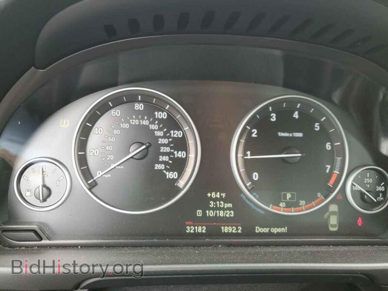 2012 BMW 5 SERIES (VIN WBAFU7C59CDU57124) — photo 9 of 12