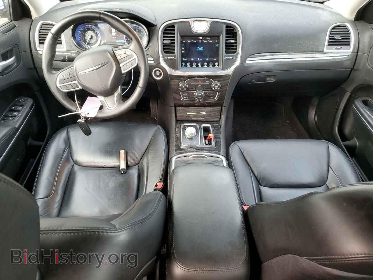2017 CHRYSLER 300 - VIN: 2C3CCAAG5HH567161 - Фото 8