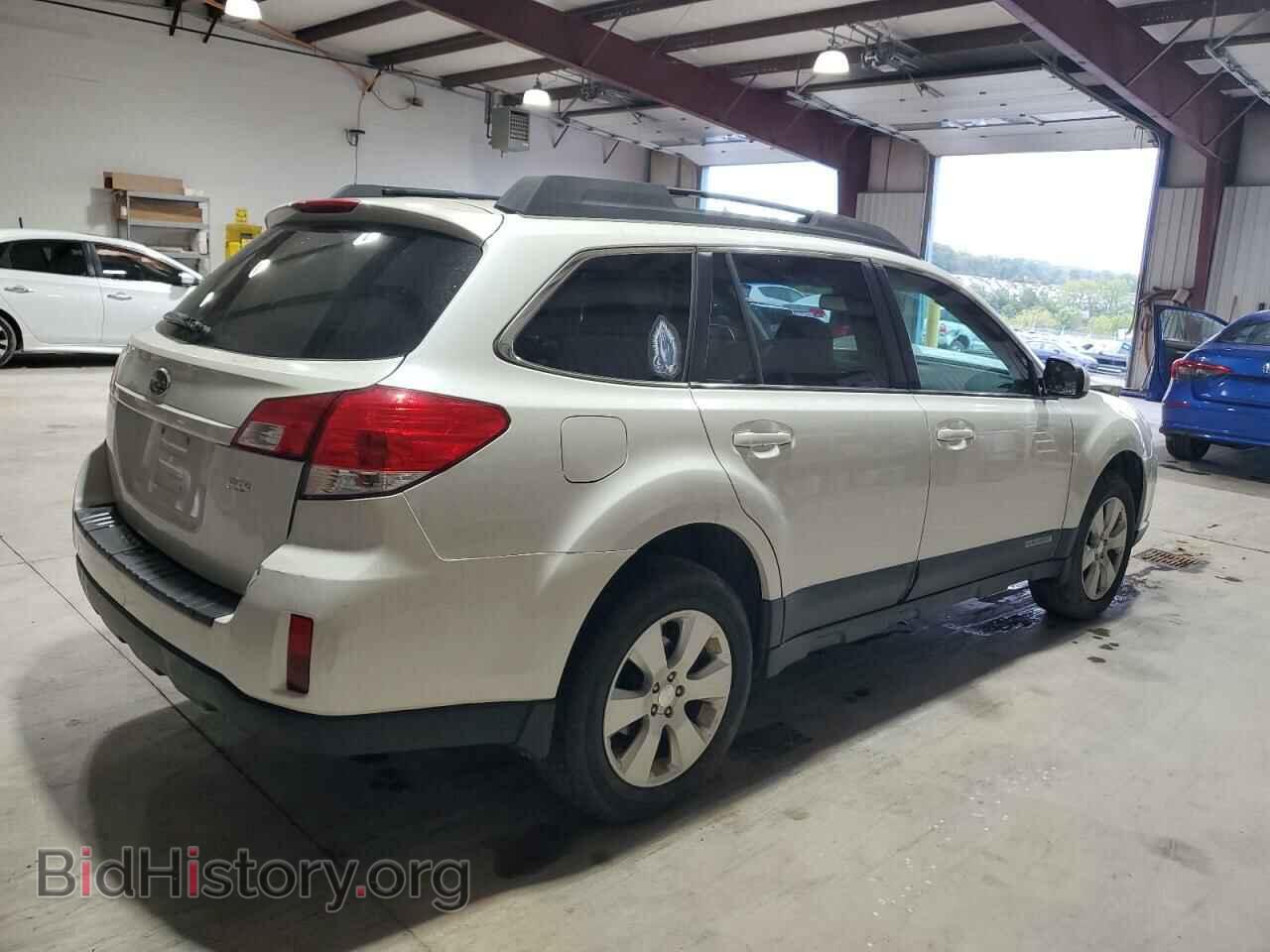 2011 SUBARU OUTBACK - VIN: 4S4BRBCC0B3421794 - Фото 3
