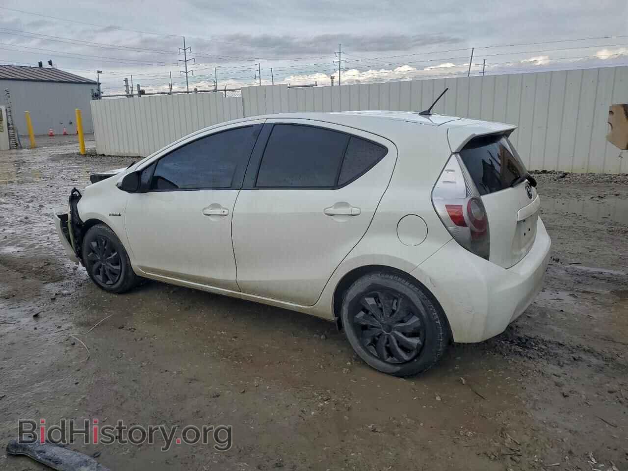 2013 TOYOTA PRIUS - VIN: JTDKDTB37D1037049 - Фото 2
