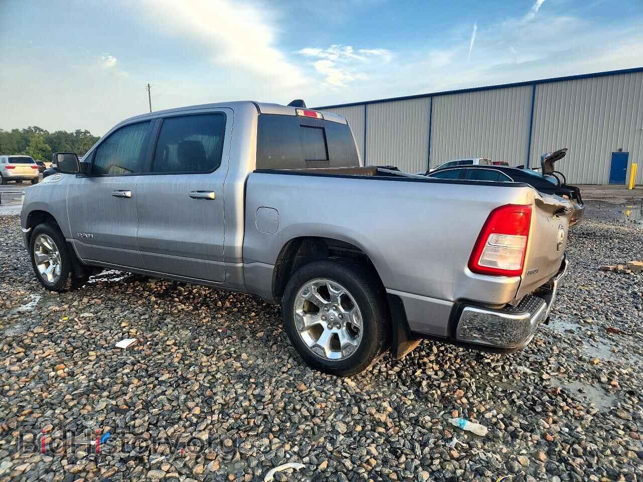2022 RAM 1500 - VIN: 1C6SRFFM6NN229716 - Фото 2