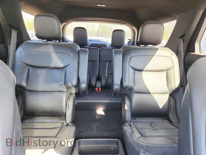 2020 Ford EXPLORER (VIN 1FMSK8DH5LGA51843) — photo 10 of 13