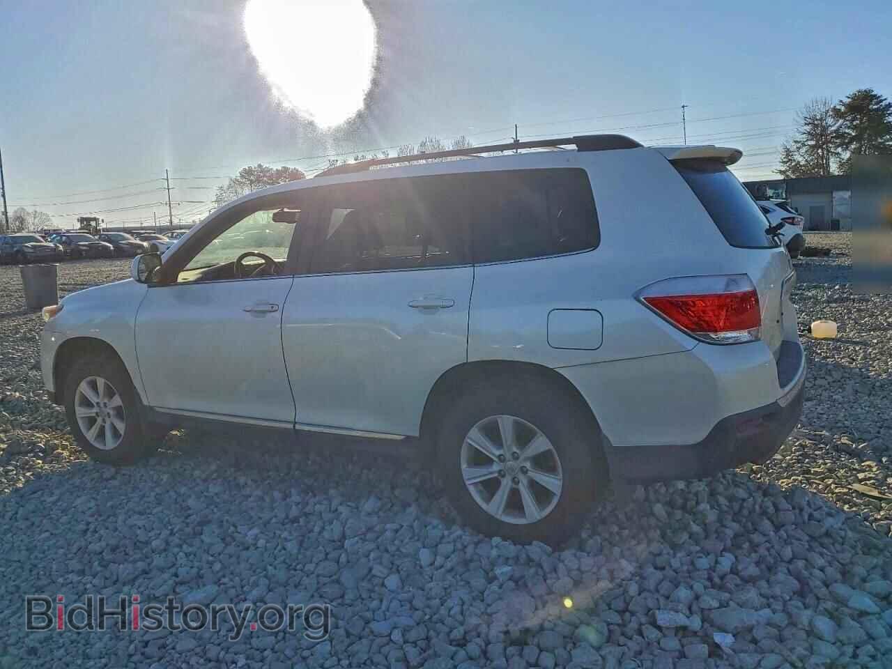 2012 TOYOTA HIGHLANDER - VIN: 5TDBK3EH9CS107567 - Фото 2