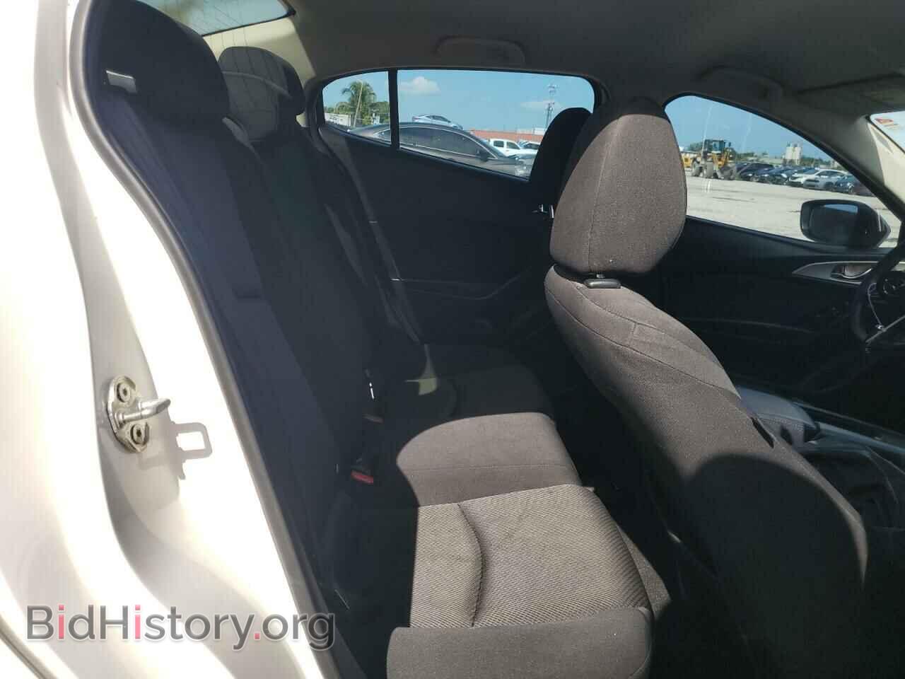 2018 MAZDA 3 - VIN: 3MZBN1U76JM163898 - Фото 10