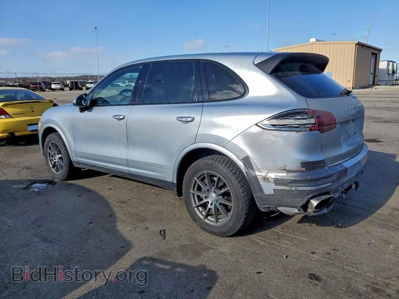 2017 PORSCHE CAYENNE - VIN: WP1AA2A24HKA85453 - Фото 2