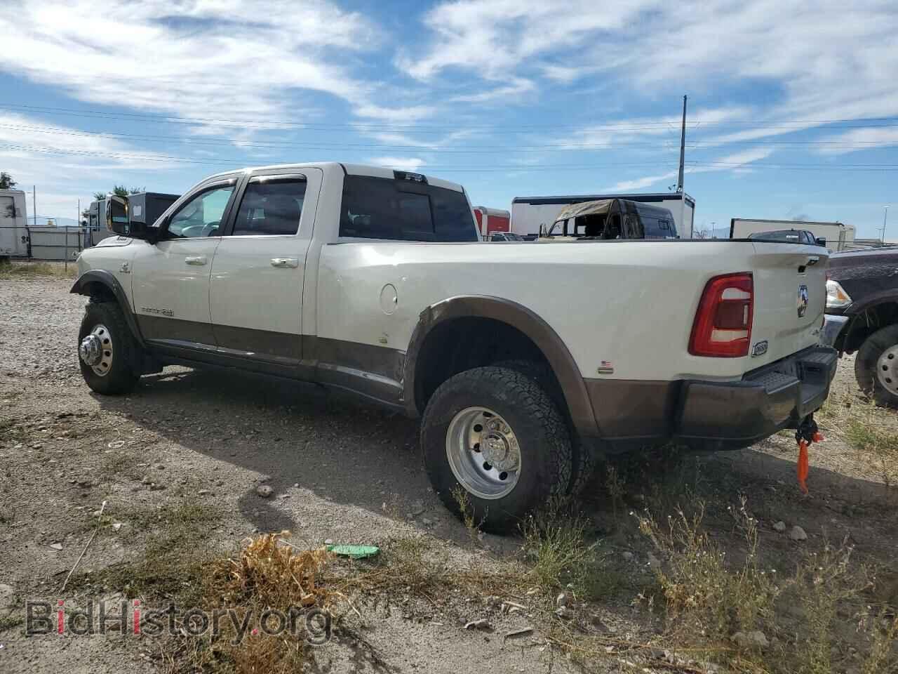 2022 RAM 3500 - VIN: 3C63RRKLXNG338921 - Фото 2