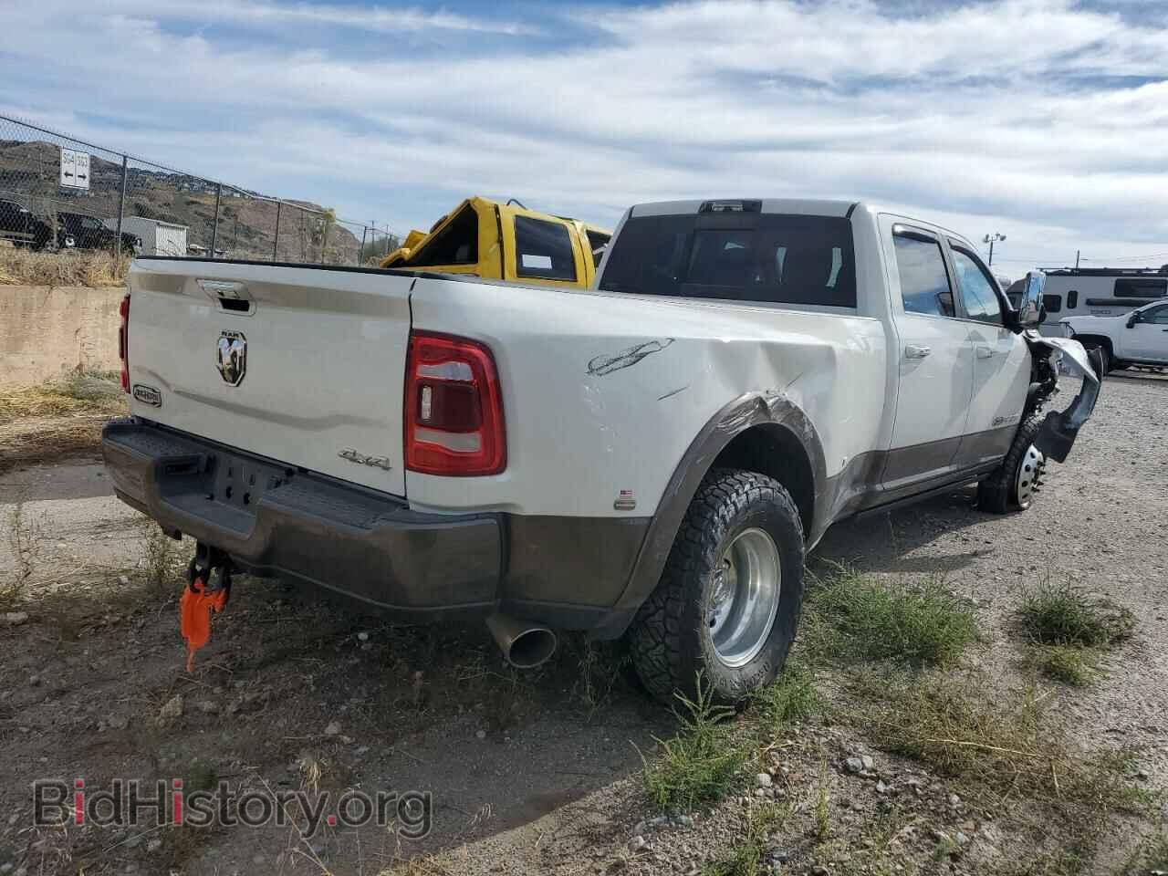 2022 RAM 3500 - VIN: 3C63RRKLXNG338921 - Фото 3