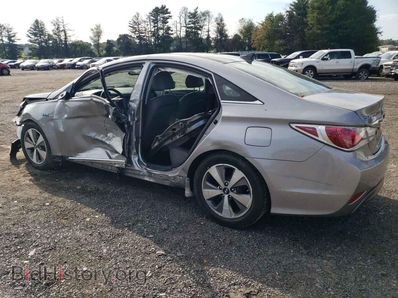 2011 HYUNDAI SONATA - VIN: KMHEC4A45BA009324 - Фото 2