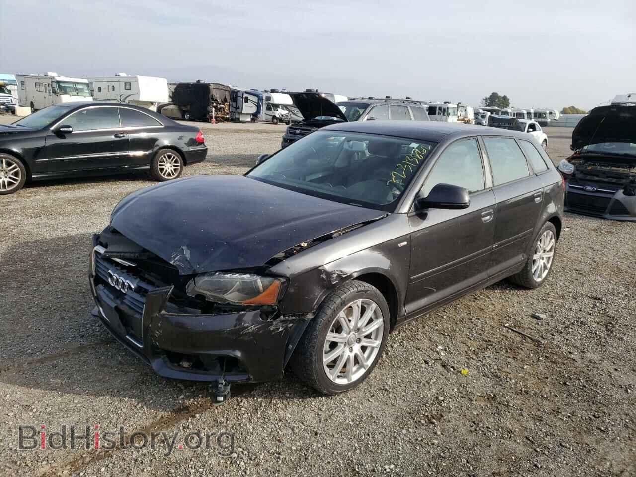 Фотография WAUKEAFM2AA024688 - AUDI A3 2010