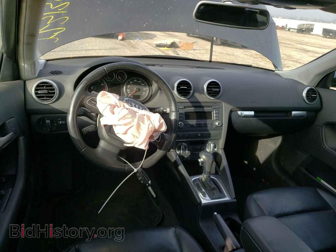 2010 AUDI A3 - VIN: WAUKEAFM2AA024688 - Фото 8