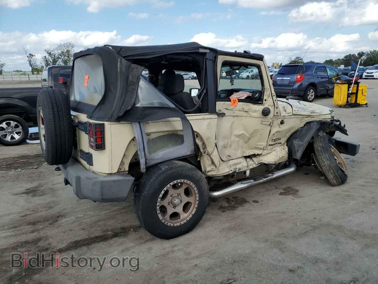 2011 JEEP WRANGLER - VIN: 1J4AA2D1XBL537695 - Фото 3