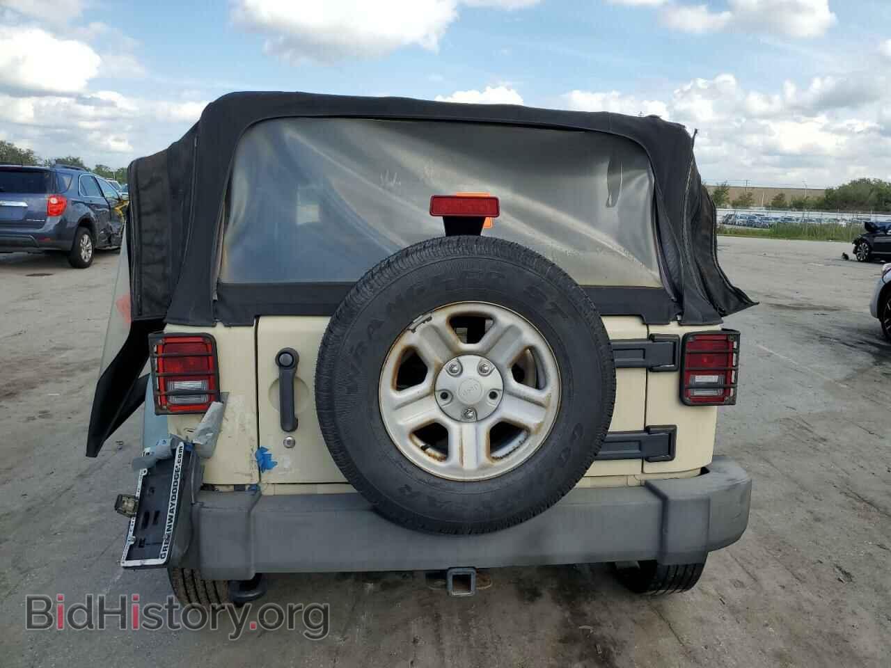 2011 JEEP WRANGLER - VIN: 1J4AA2D1XBL537695 - Фото 6
