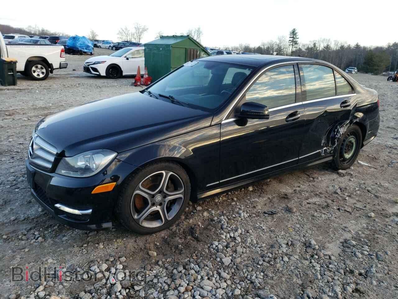 Photo WDDGF8AB0DR242435 - MERCEDES-BENZ C-CLASS 2013