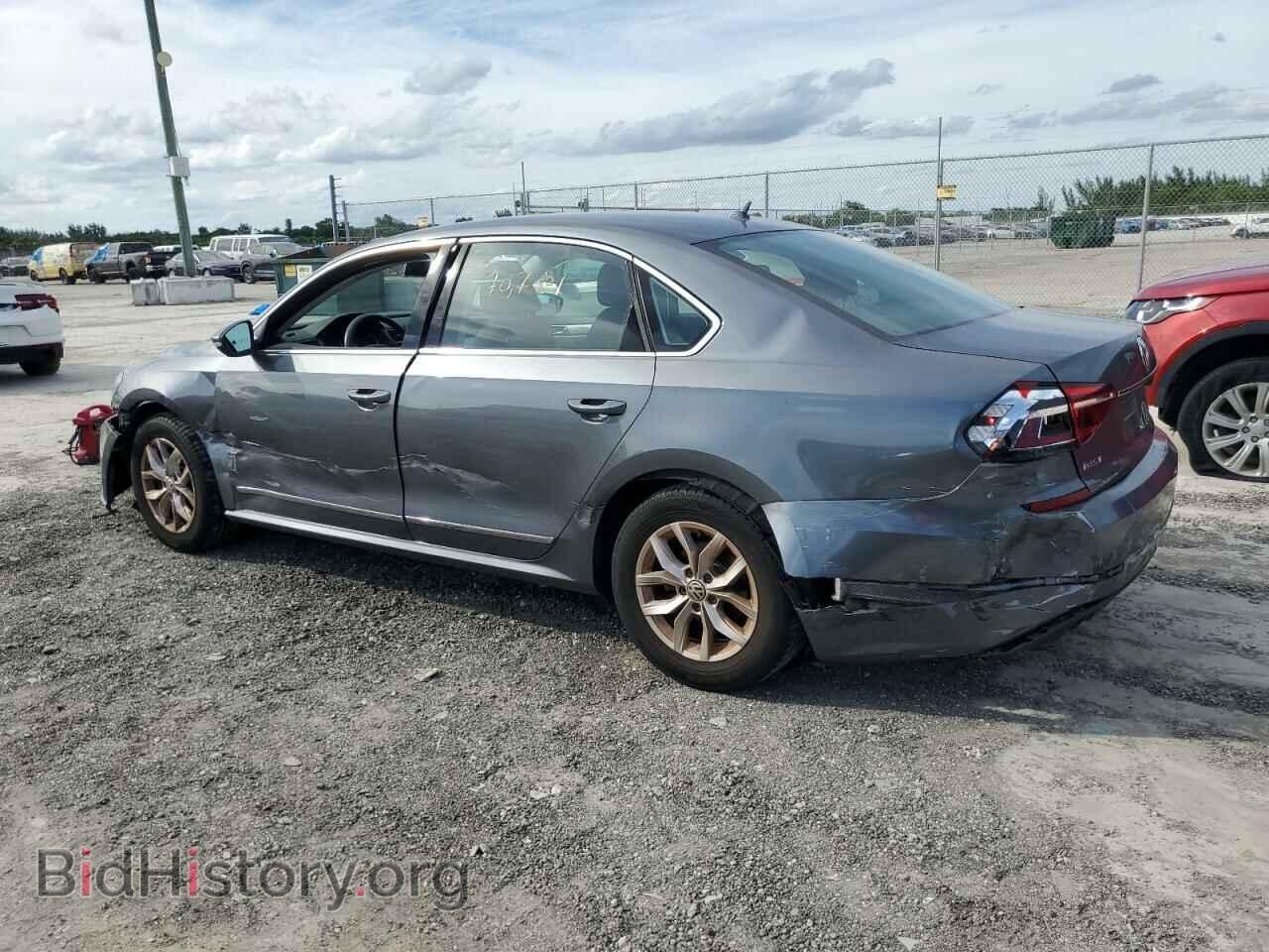 2017 VOLKSWAGEN PASSAT - VIN: 1VWAT7A33HC075201 - Фото 2