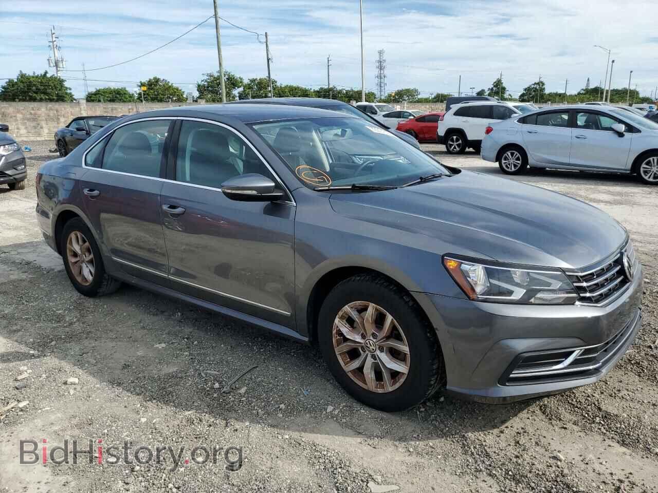 2017 VOLKSWAGEN PASSAT - VIN: 1VWAT7A33HC075201 - Фото 4