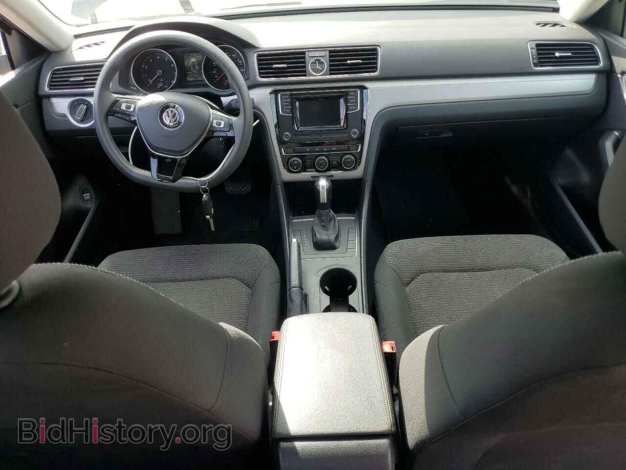 2017 VOLKSWAGEN PASSAT - VIN: 1VWAT7A33HC075201 - Фото 8