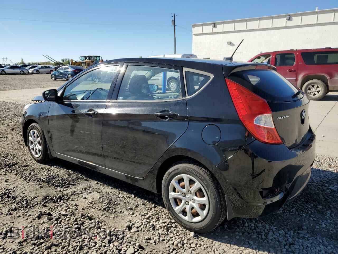 2013 HYUNDAI ACCENT - VIN: KMHCT5AE9DU068738 - Фото 2