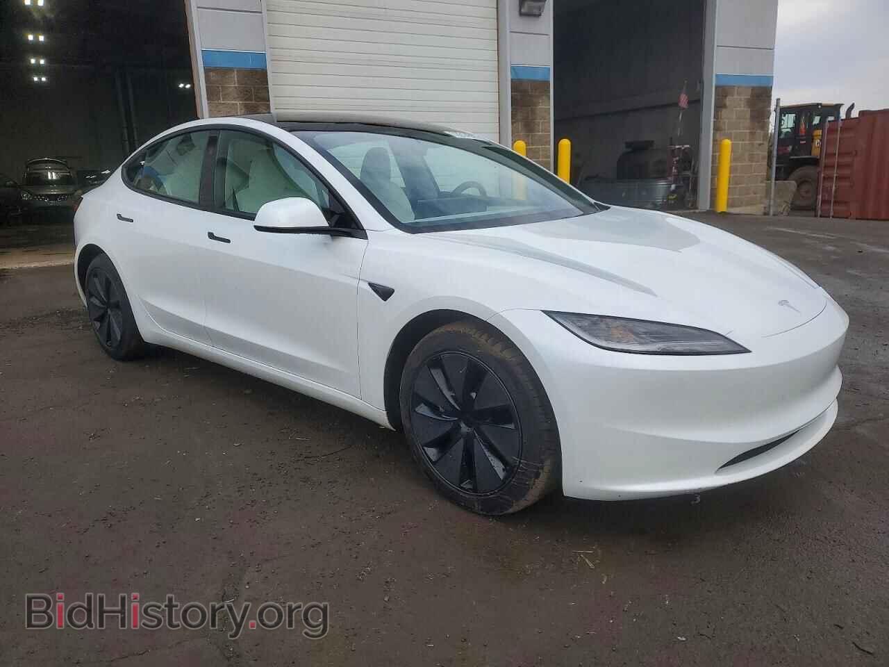 2025 TESLA MODEL 3 - VIN: 5YJ3E1EB2SF919968 - Photo 4