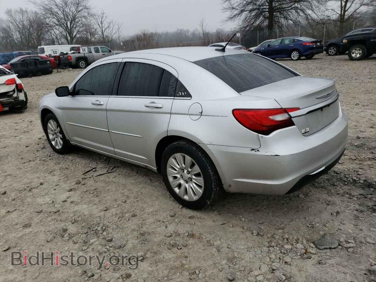 2011 CHRYSLER 200 - VIN: 1C3BC4FB5BN558498 - Фото 2