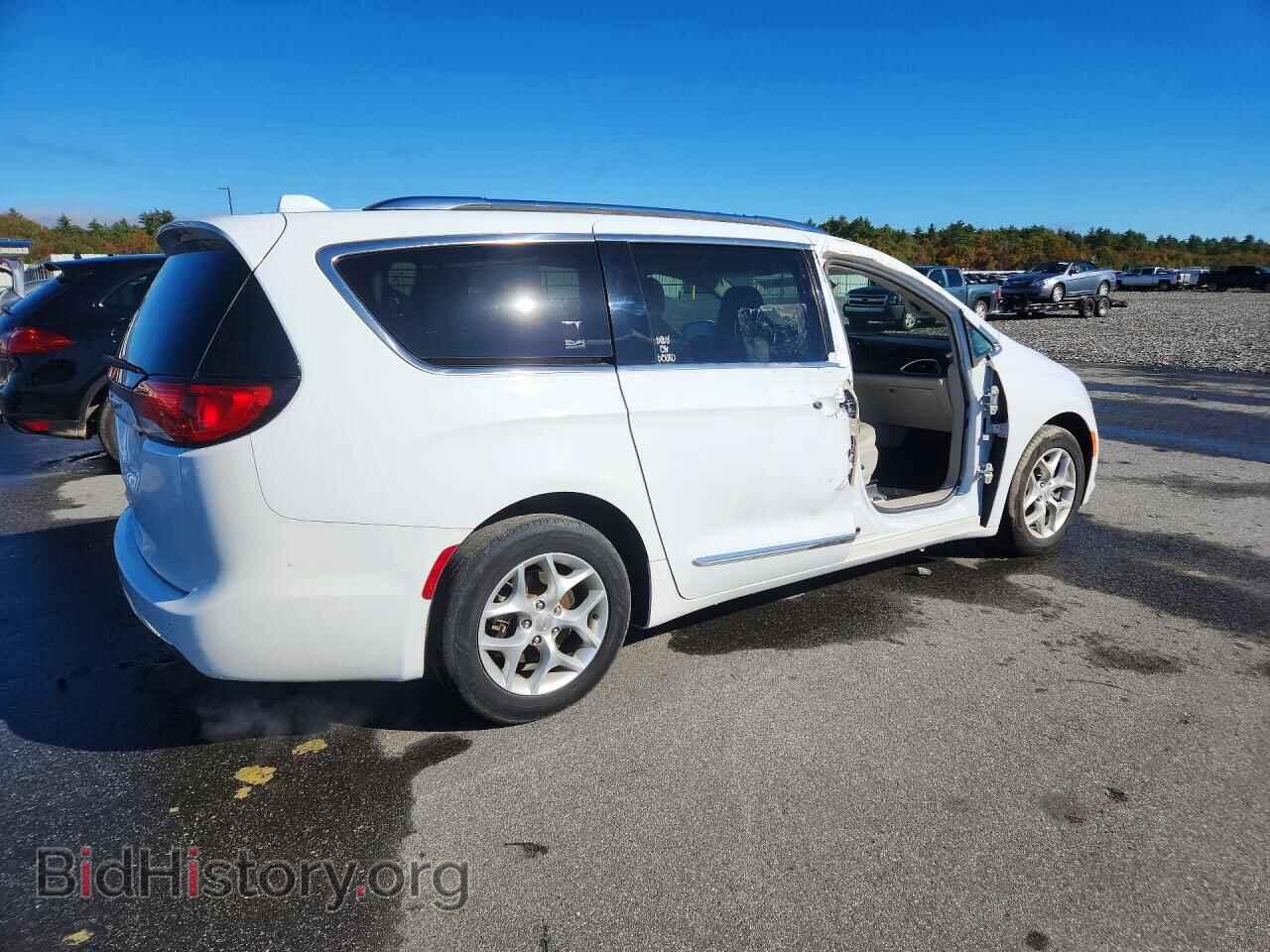 2017 CHRYSLER PACIFICA - VIN: 2C4RC1EG9HR534318 - Фото 3