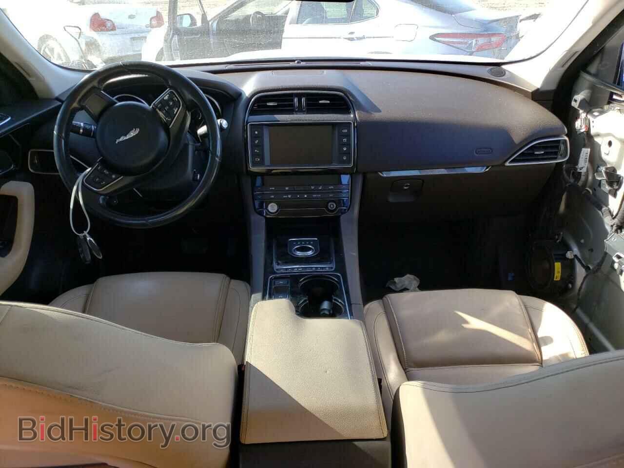 2017 JAGUAR F-PACE - VIN: SADCK2BV5HA088128 - Фото 8