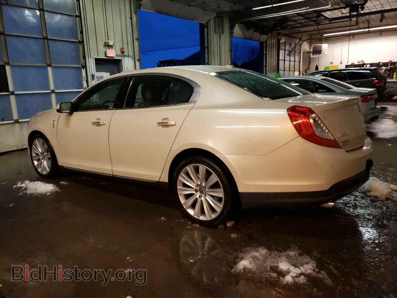 2014 LINCOLN MKS - VIN: 1LNHL9FT2EG605907 - Photo 2