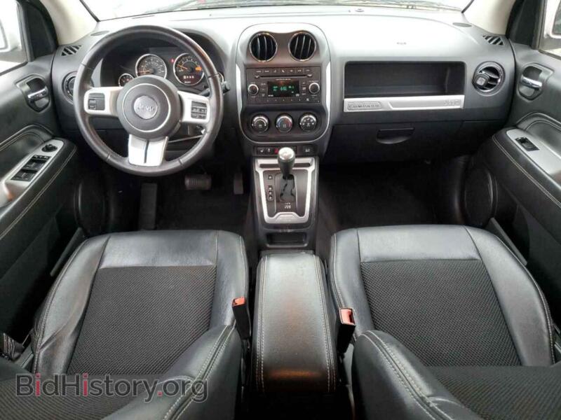 2017 Jeep COMPASS (VIN 1C4NJDEBXHD191046) — photo 8 of 13