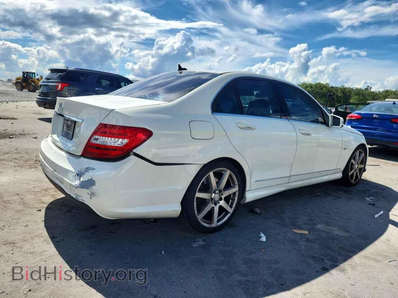 2012 MERCEDES-BENZ C-CLASS - VIN: WDDGF4HB5CA632037 - Photo 3