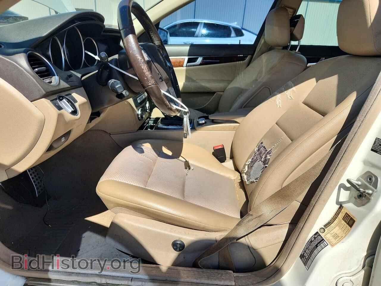 2012 MERCEDES-BENZ C-CLASS - VIN: WDDGF4HB5CA632037 - Photo 7