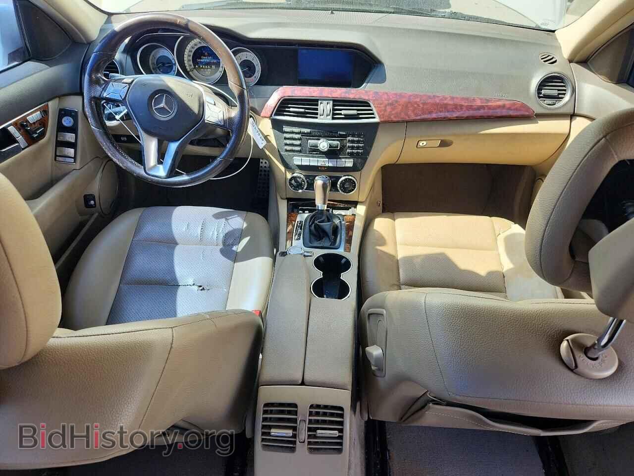 2012 MERCEDES-BENZ C-CLASS - VIN: WDDGF4HB5CA632037 - Photo 8
