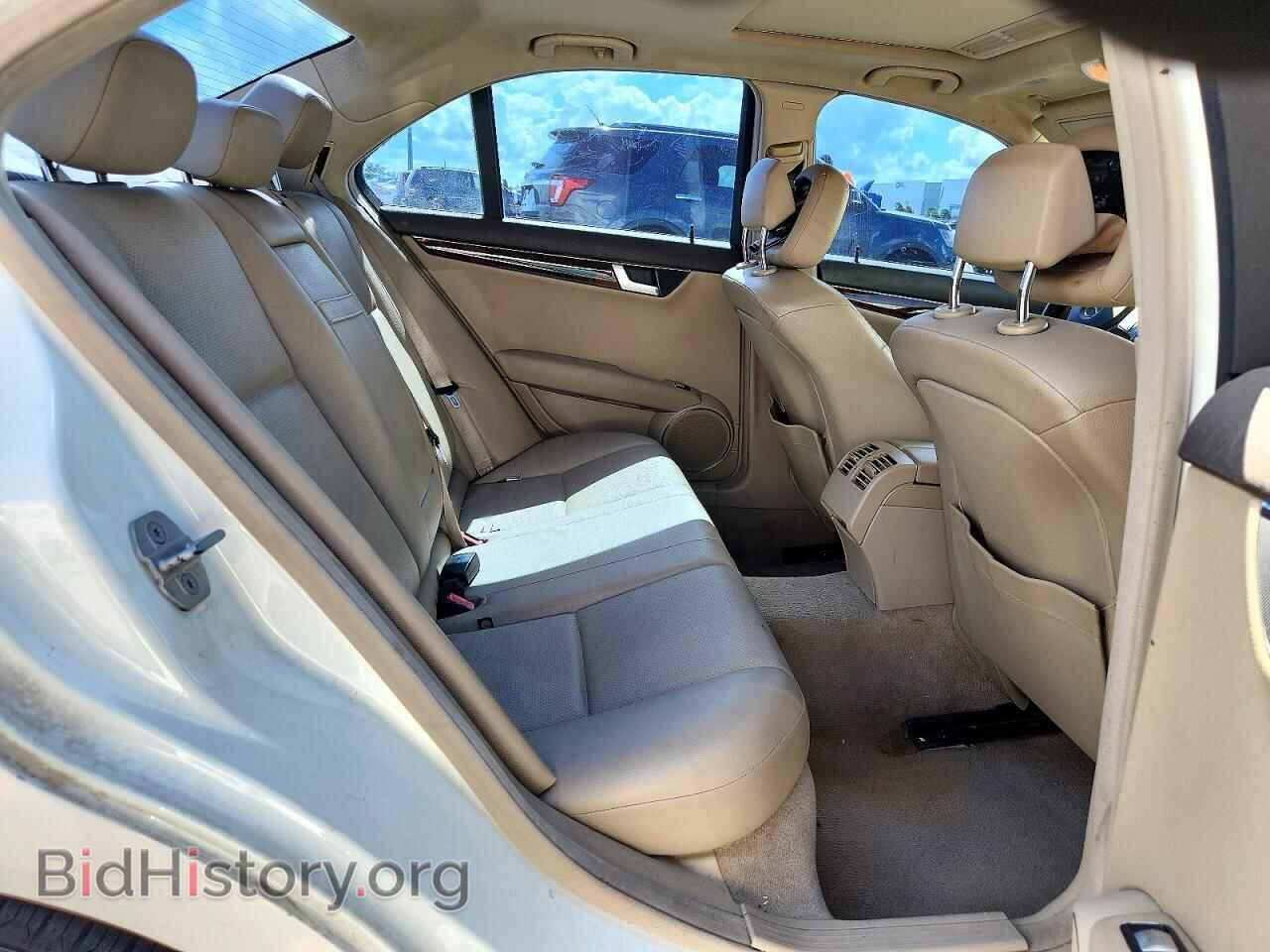2012 MERCEDES-BENZ C-CLASS - VIN: WDDGF4HB5CA632037 - Photo 10