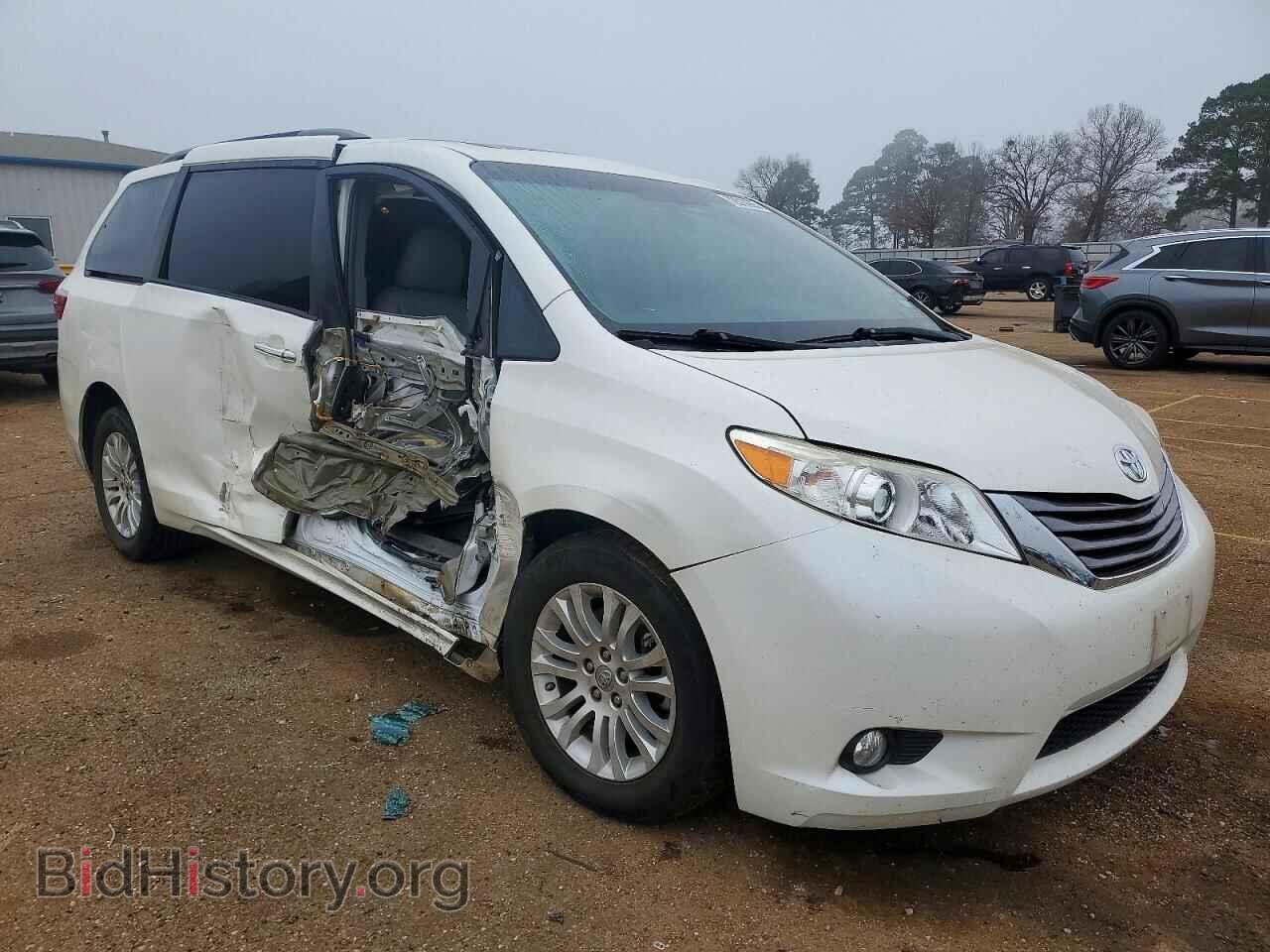2017 TOYOTA All Models - VIN: 5TDYZ3DC7HS771255 - Фото 4