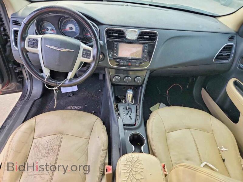 2012 Chrysler 200 (VIN 1C3CCBCG6CN109261) — photo 8 of 12