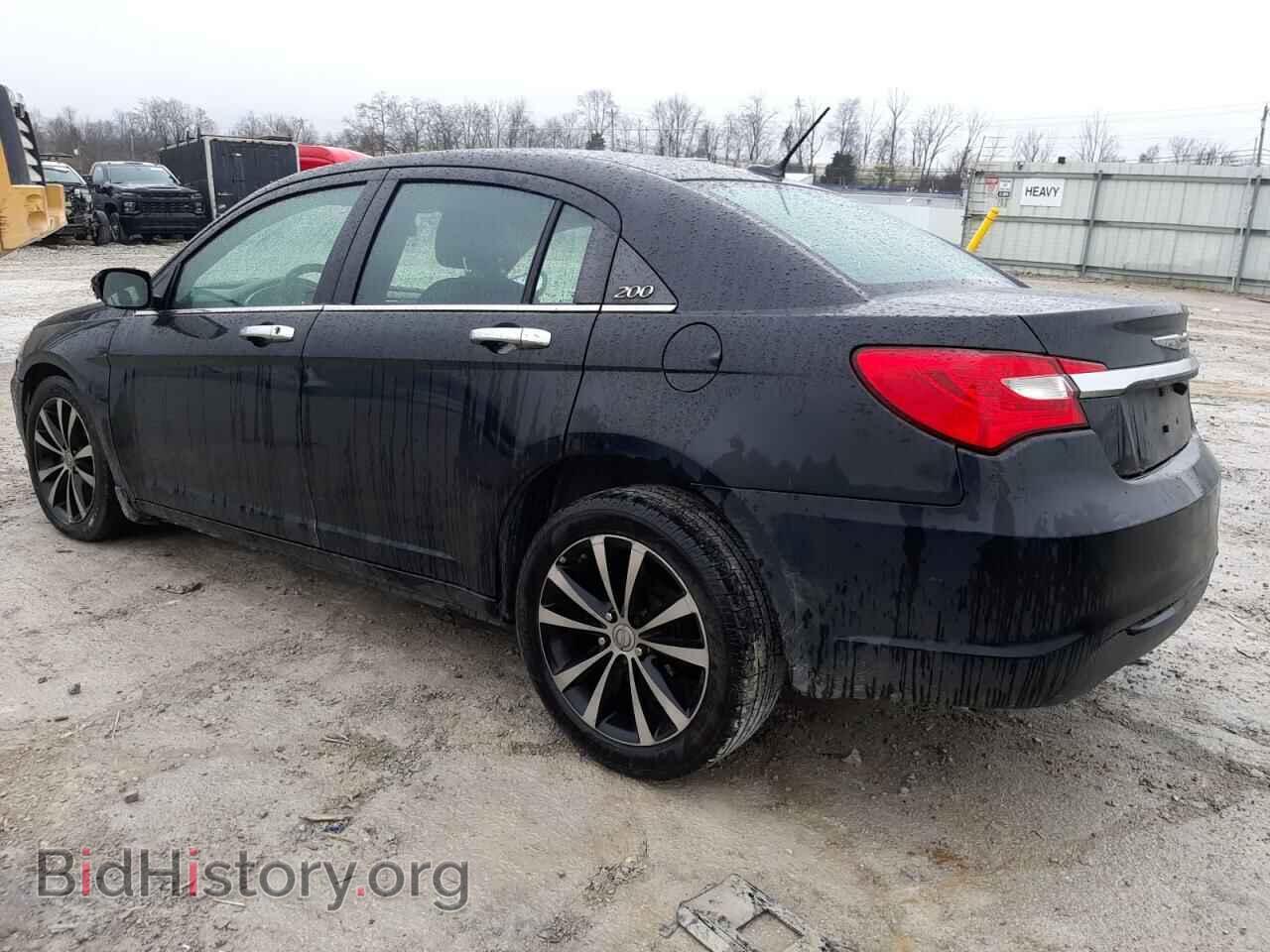 2013 CHRYSLER 200 - VIN: 1C3CCBBG0DN746911 - Фото 2