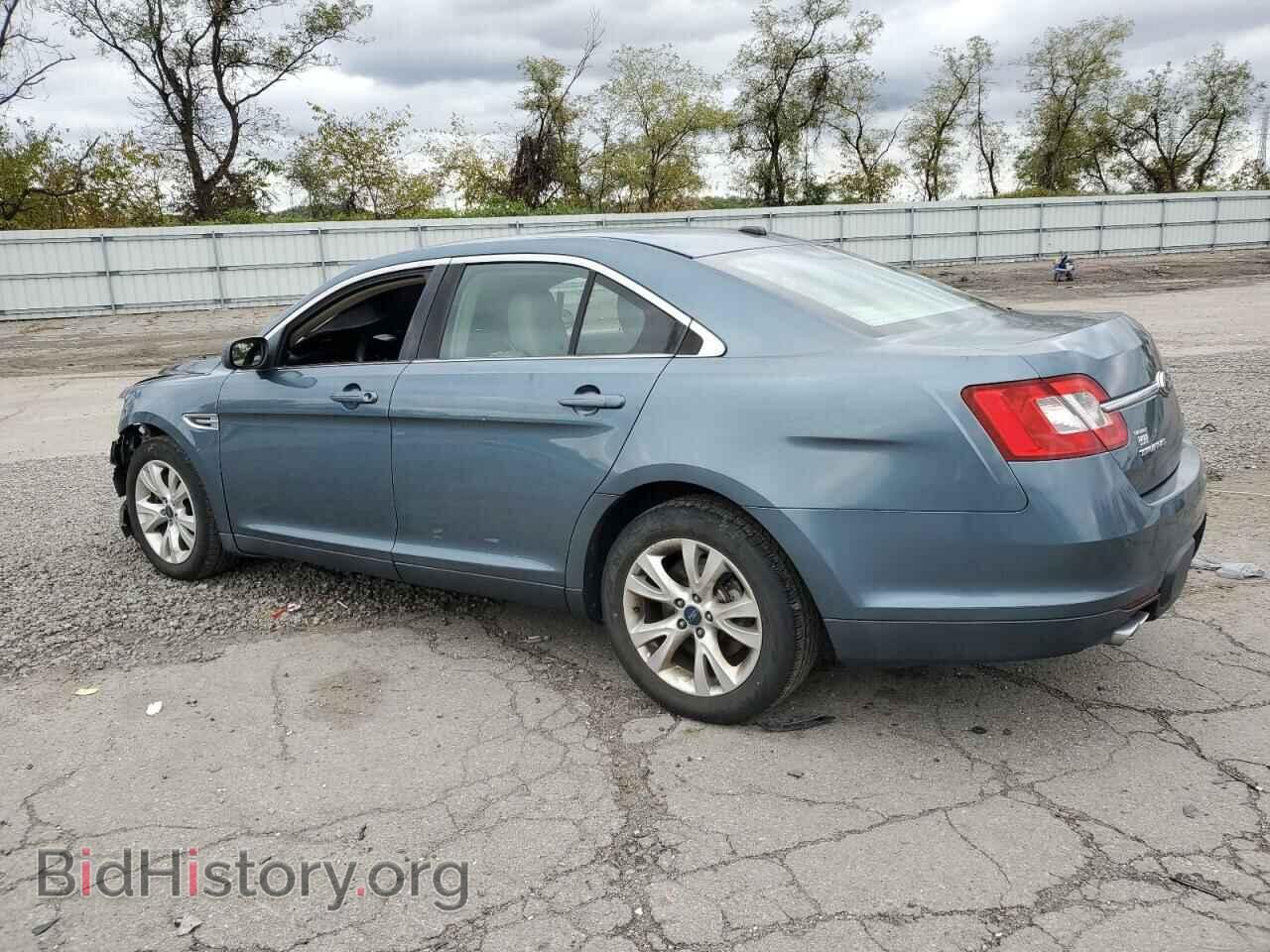 2010 FORD TAURUS - VIN: 1FAHP2HW9AG121658 - Фото 2