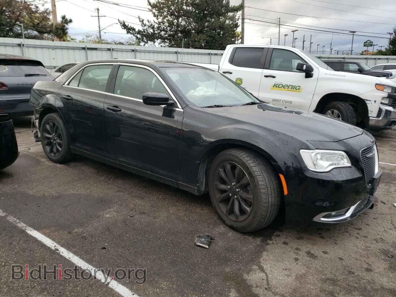 2017 CHRYSLER 300 - VIN: 2C3CCARG3HH527116 - Фото 4
