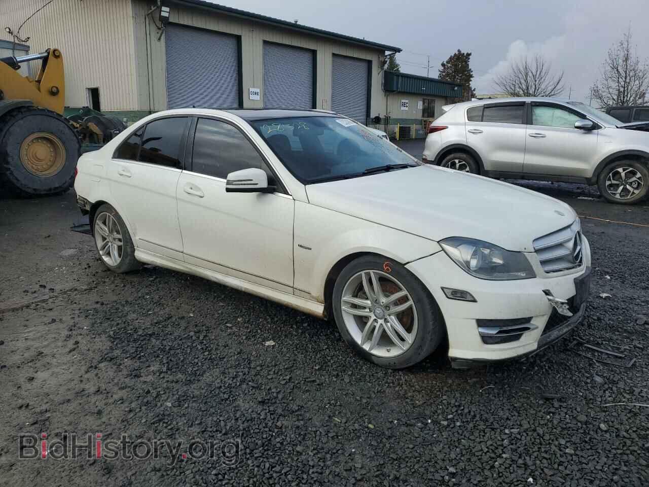 2012 MERCEDES-BENZ C-CLASS - VIN: WDDGF4HB2CA722567 - Фото 4